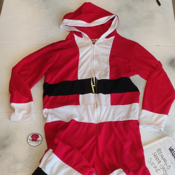 Santa Hooded Onsie size Large - Picture 5 of 5